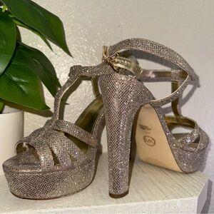 Michael Kors Catalina Gold Glitter Strappy T-Strap Open Toe Block Heels 10 M